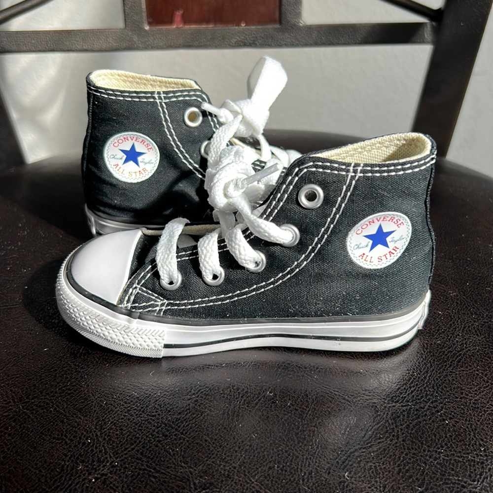 Toddler Converse Chuck Taylor hightops All Star Black size 6